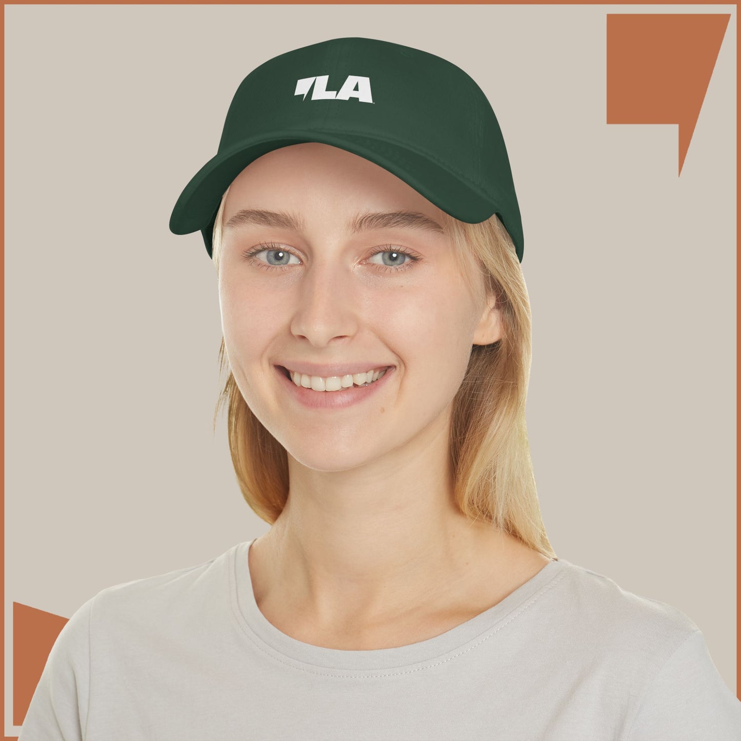 COMMA LA/KAMALA - LOW PROFILE BASEBALL CAP - BLANC